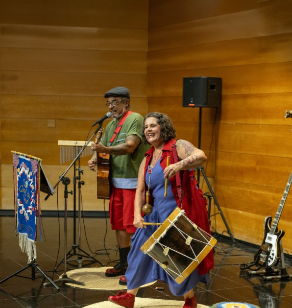 O Quintal da Guegué — Teatro infantil